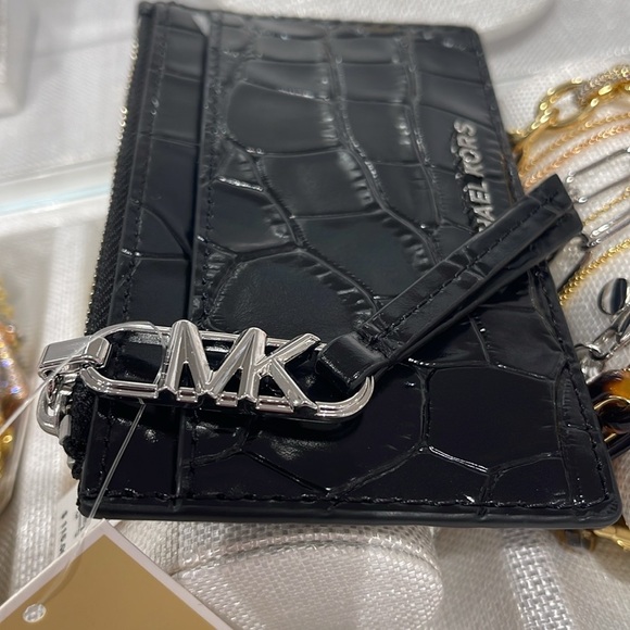 Michael Kors Empire Small Crocodile Embossed Leather Card Case
Black 
NWT - Picture 10 of 16